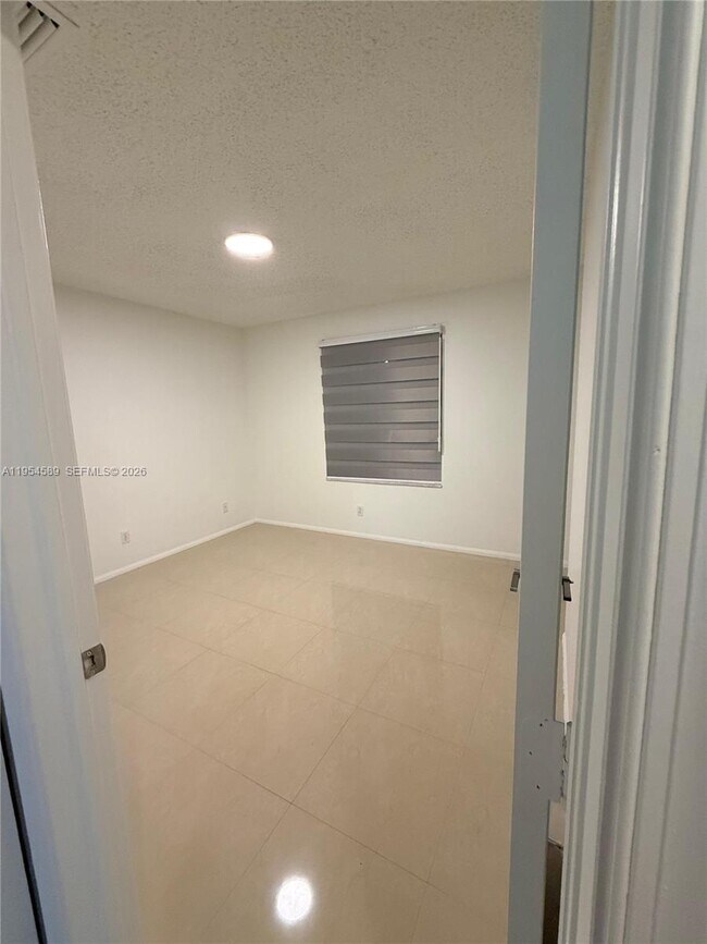 Building Photo - 2358 SW 177th Ave