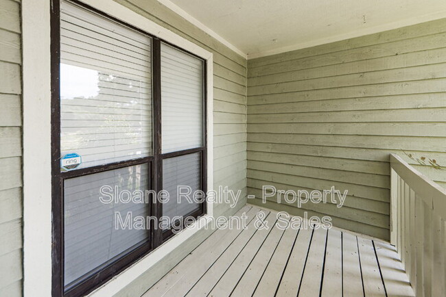 Building Photo - 1326 Battery Stevens Ct