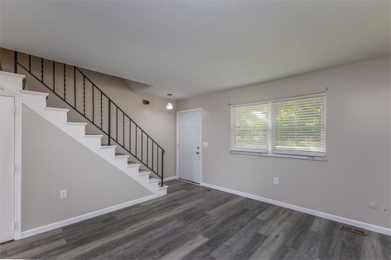 Building Photo - 4616 Catalpa Dr.