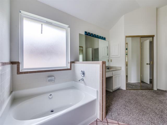 Building Photo - 224 Iberis Dr