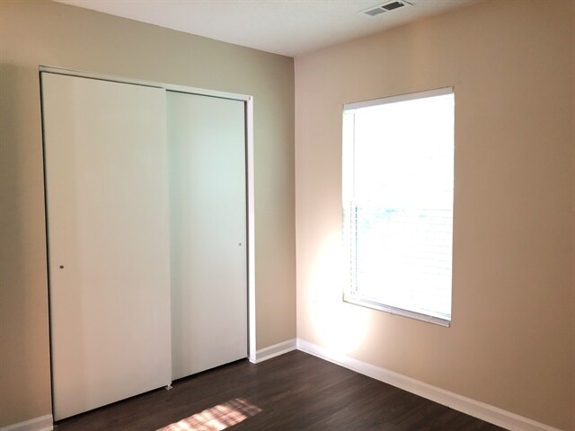 Building Photo - 2665 Pebble Meadow Ln