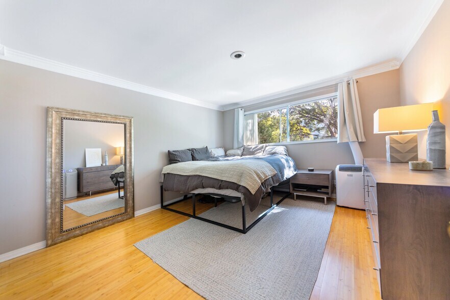 Building Photo - 1255 10th St