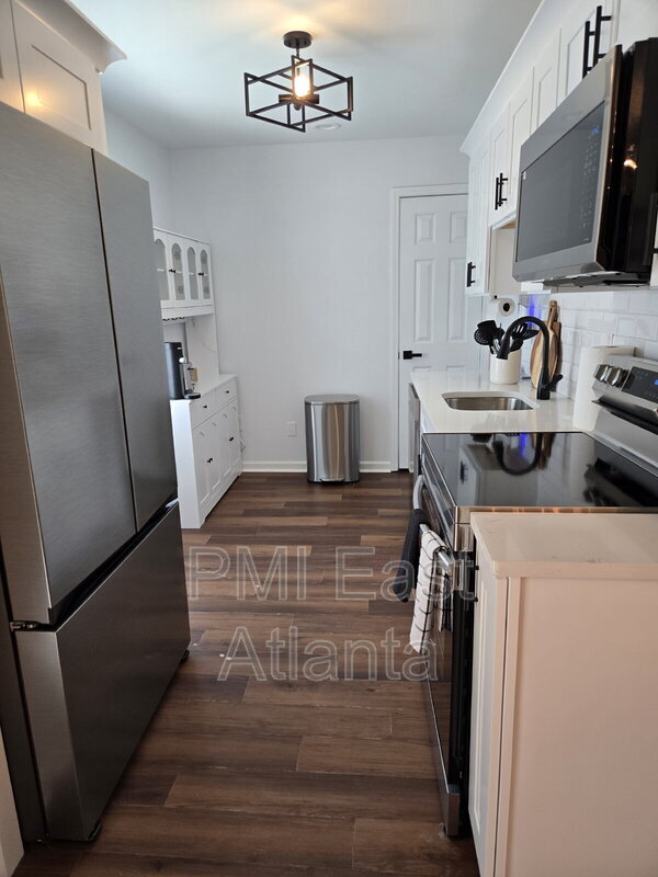 Building Photo - 6231 Arbor Links Rd