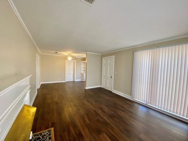 Building Photo - South Highlands Bungalow for Lease | 71104...