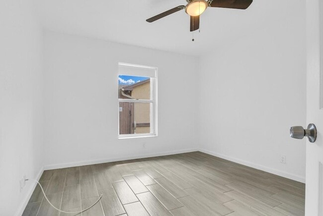 Building Photo - 13737 Yarmouth Dr