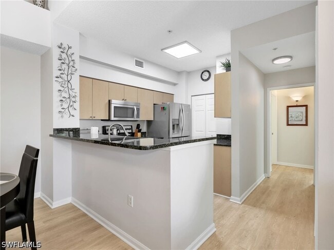 Building Photo - 1205 Reserve Way