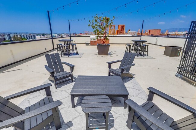 Building Photo - Brand New Loft in Prime Koreatown with DTLA Skyline Views Available! Must See! Call Today