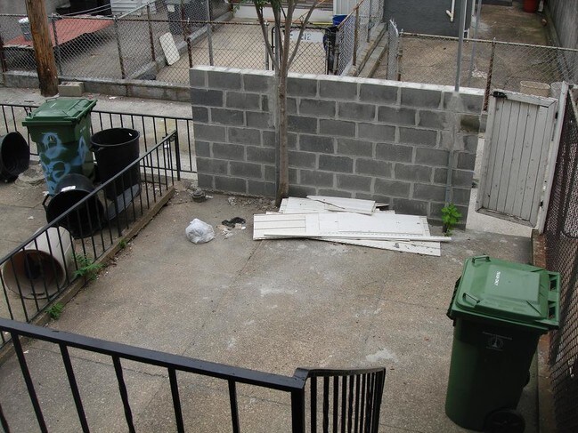 Building Photo - 223 N Luzerne Ave