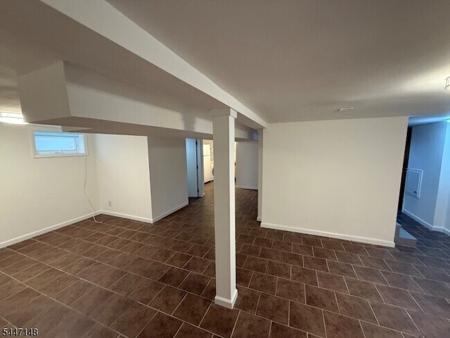 Building Photo - 2514 Jackson Ave