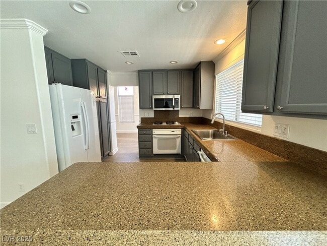 Building Photo - 4394 Golden Ring Ln