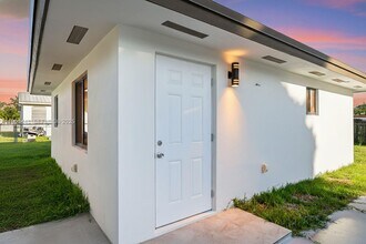 Building Photo - 10362 SW 180th St