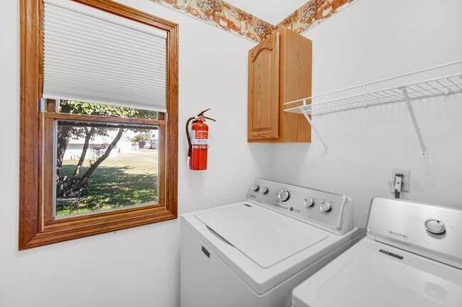 Building Photo - 2848 W 64th Ct