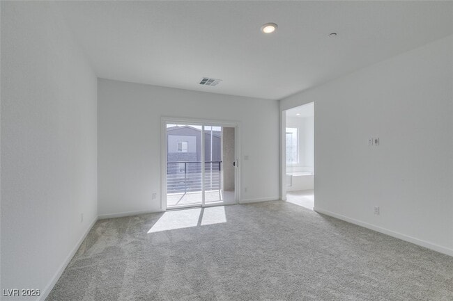 Building Photo - 302 Walsh Peak Ave