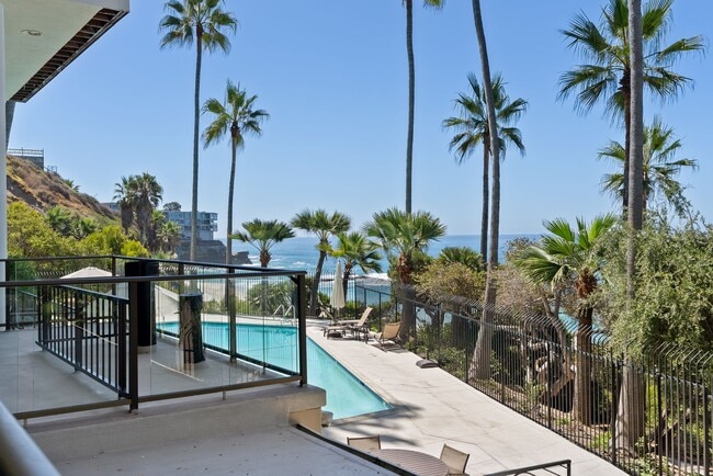 Building Photo - Discover a Coastal Sanctuary at Laguna Royale, Laguna Beach. Comes with 2 Parking Spaces!