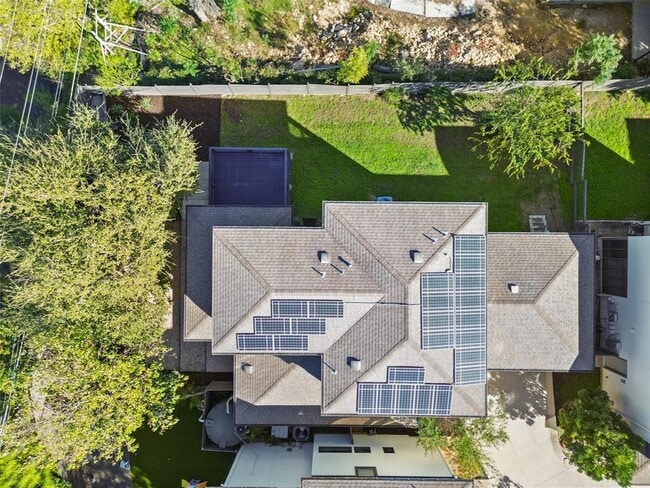 Building Photo - 1303 Azie Morton Rd