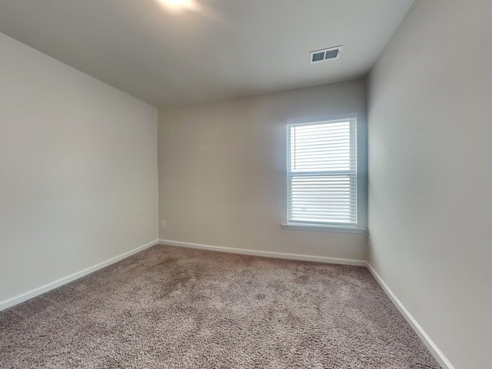 Building Photo - 51 Blue Fescue Way