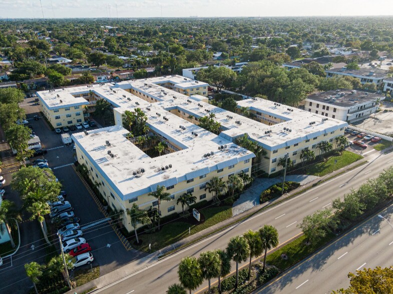 Building Photo - 4300 Sheridan St