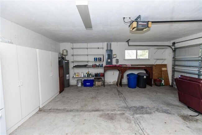 Building Photo - 12 Peruvian Ln