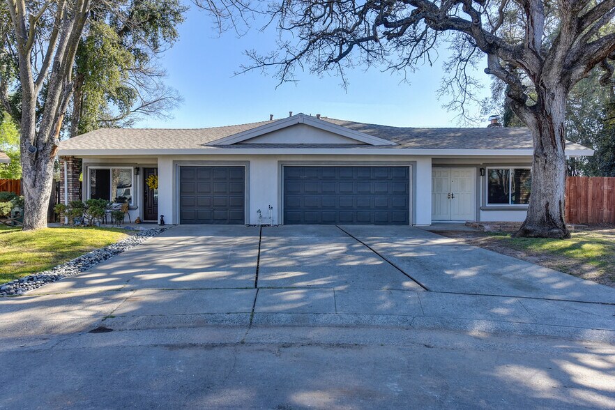 Building Photo - 9626 Knickers Ct