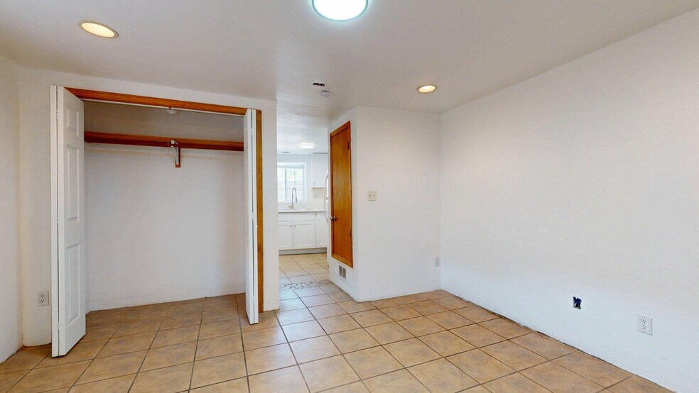 Building Photo - 1207 Barelas St SW