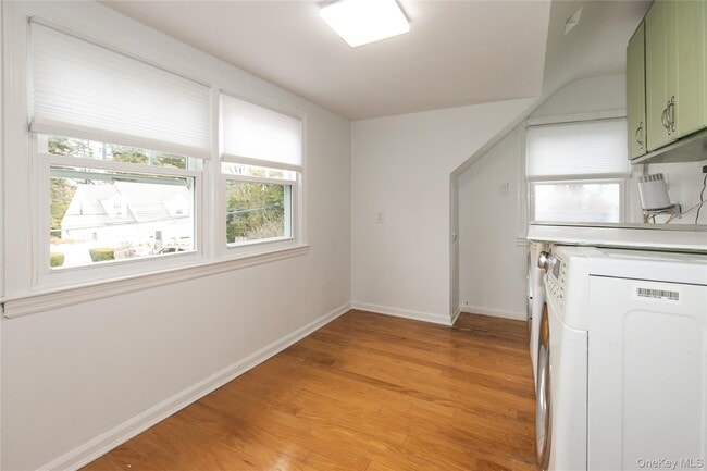 Building Photo - 5 Prospect St