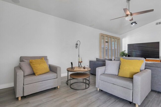 Building Photo - 77576 Cll Las Brisas N