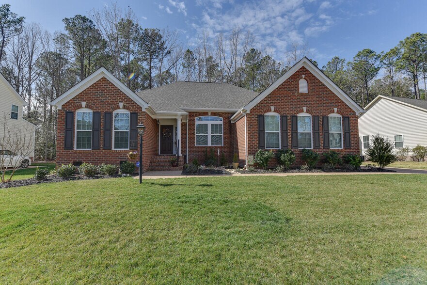 Building Photo - 13318 Beacon Hill Way