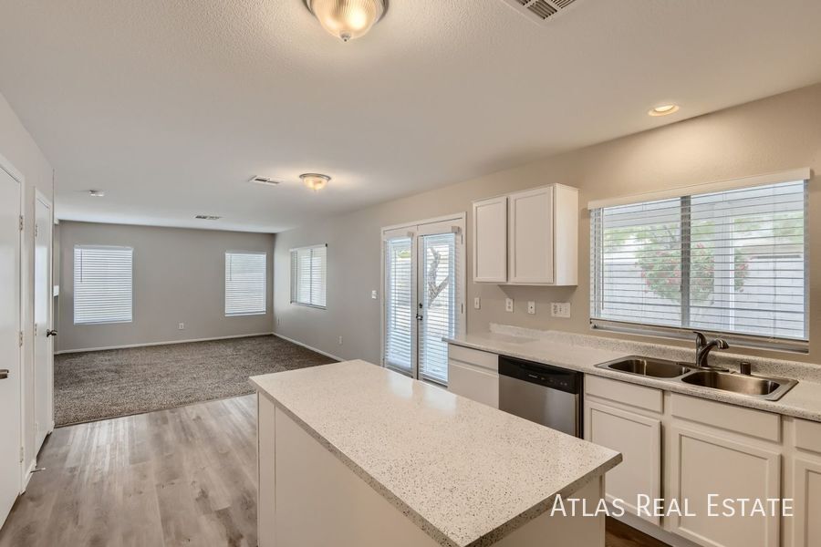 Building Photo - 4312 Crimson Tide