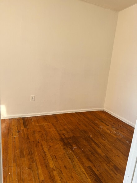 Building Photo - 212 Central Ave