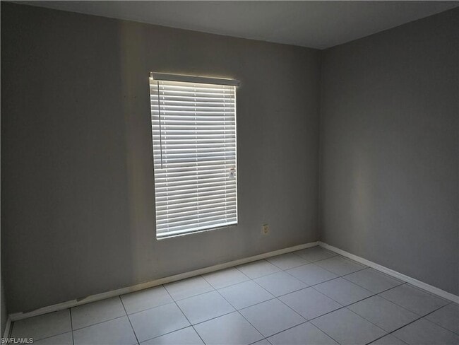 Building Photo - 2660 Kings Lake Blvd