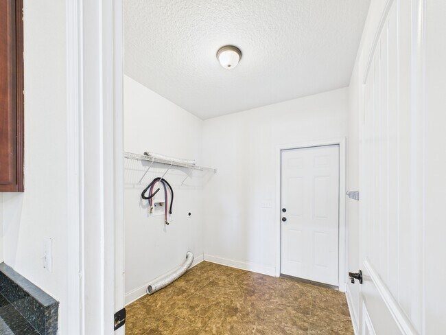 Building Photo - 4546 Live Oak Church Rd