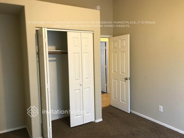 Building Photo - 2110 W Roundup St