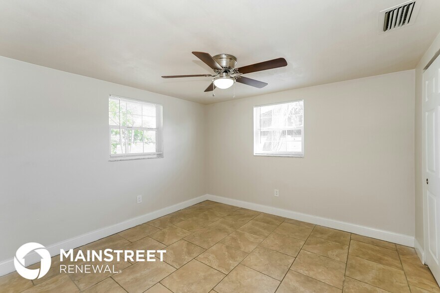 Building Photo - 7625 Ilex Dr