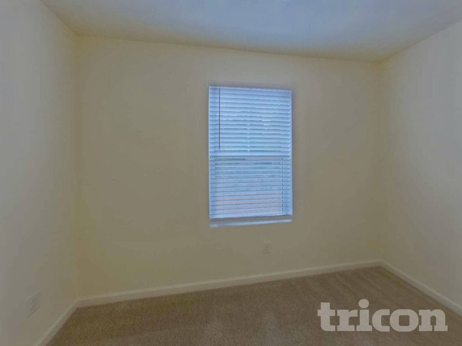 Building Photo - 1073 Crescent Moon Lp