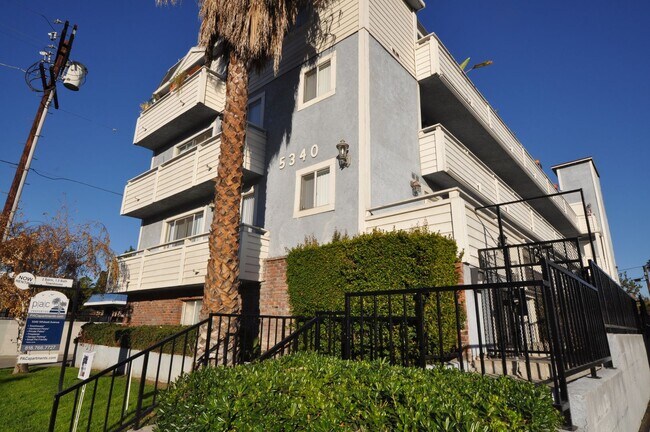 Building Photo - 5340