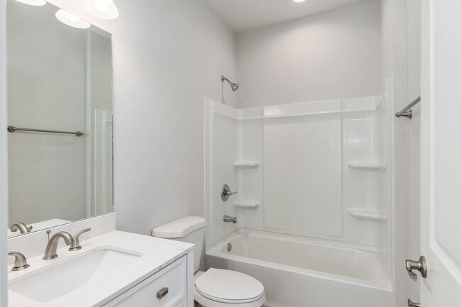 Building Photo - Stunning Brand-New 3-Bedroom, 3-Bathroom H...