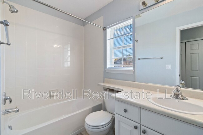 Building Photo - 3464 Morning Song Ct