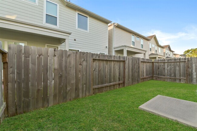 Building Photo - 3109 Cloud Forest Ln