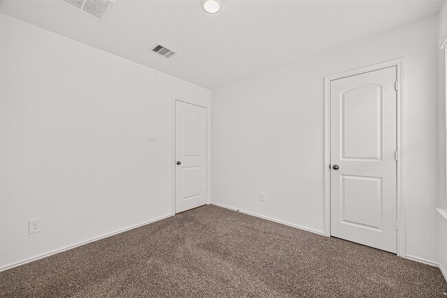 Building Photo - 24410 Oriole Summit Dr
