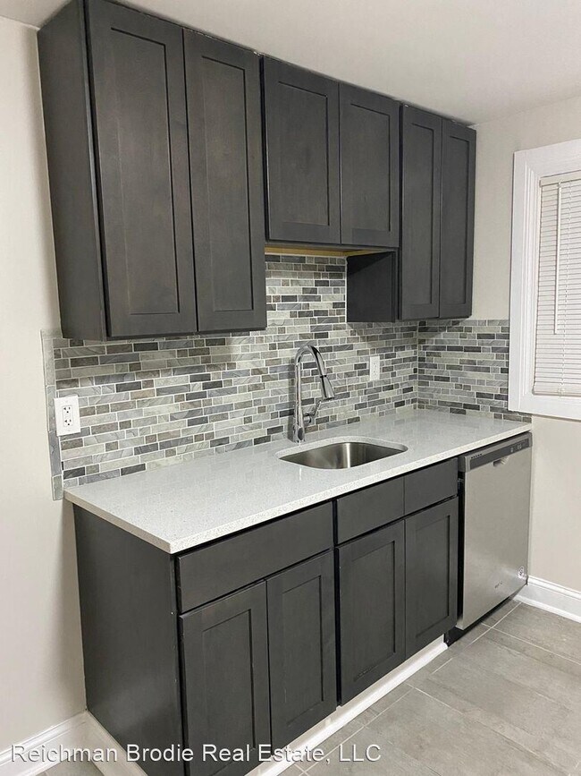 Building Photo - 3 br, 2 bath House - 280 Davenport Ave