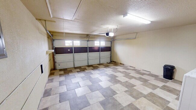 Building Photo - "Spacious 4-Bedroom Retreat with 2 Baths in Prime Killeen Location – 1,590 Sq Ft of Comfort!"