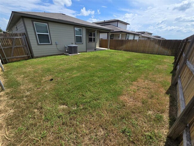 Building Photo - 183 Shawi Pass