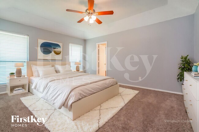 Building Photo - 5304 Tamarack Ct