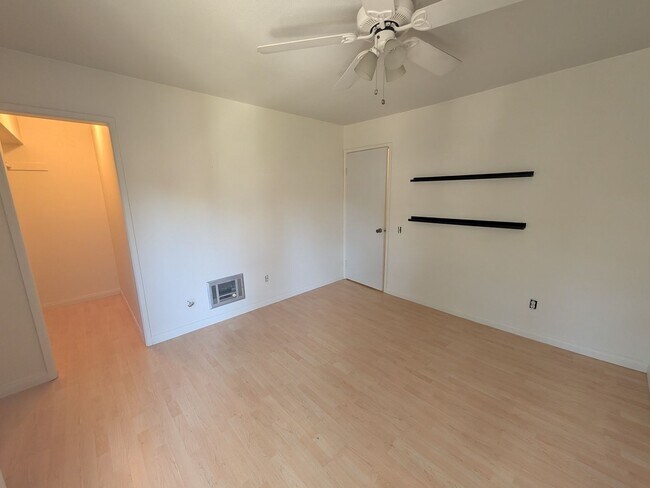 Building Photo - 7930 Mission Center Ct