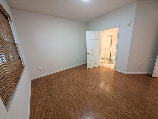 Building Photo - 5001 Baraldi Cir