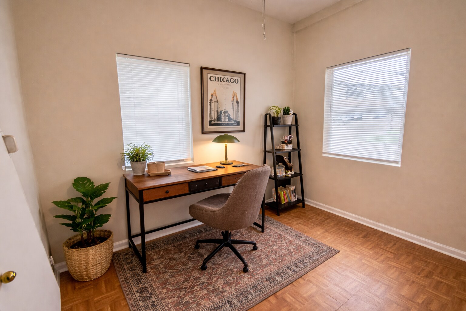 Building Photo - 3239 W Cullom Ave