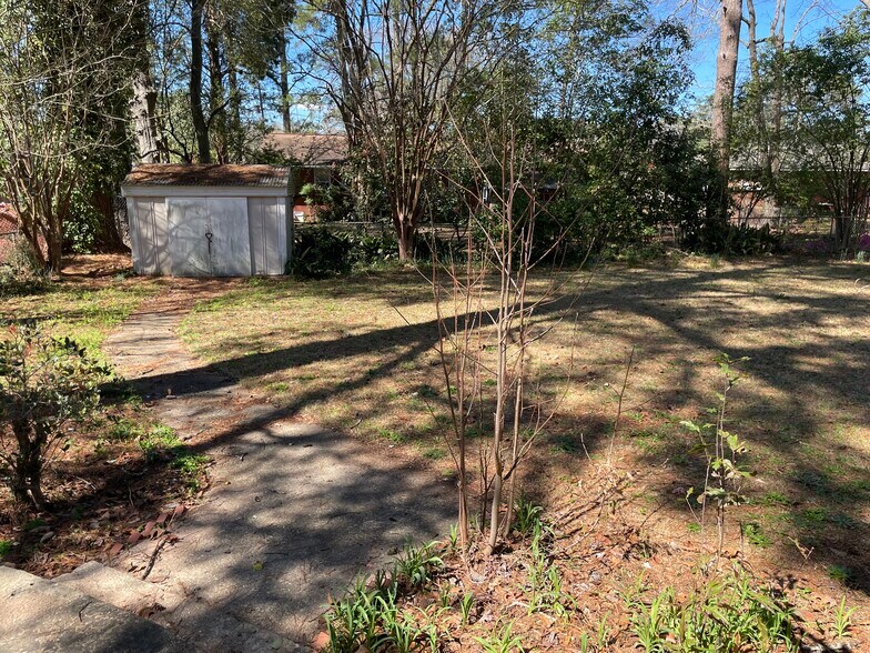Shed - 2641 Japonica Dr