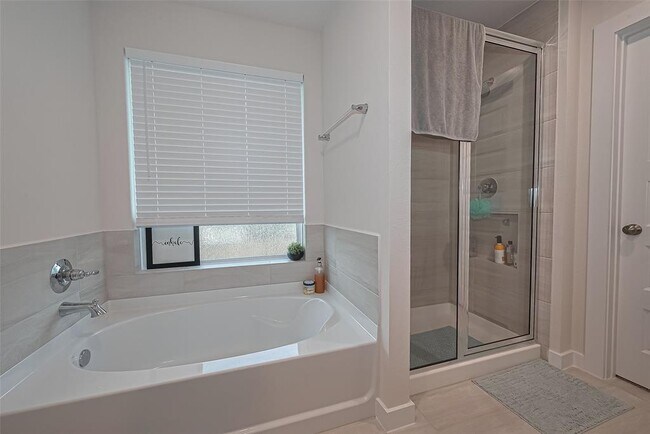 Building Photo - 21834 Lime Moss Ln