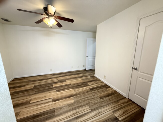 Building Photo - 3345 Malvern Rd