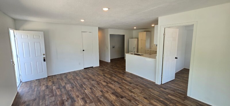 Building Photo - 3134 Dover Rd